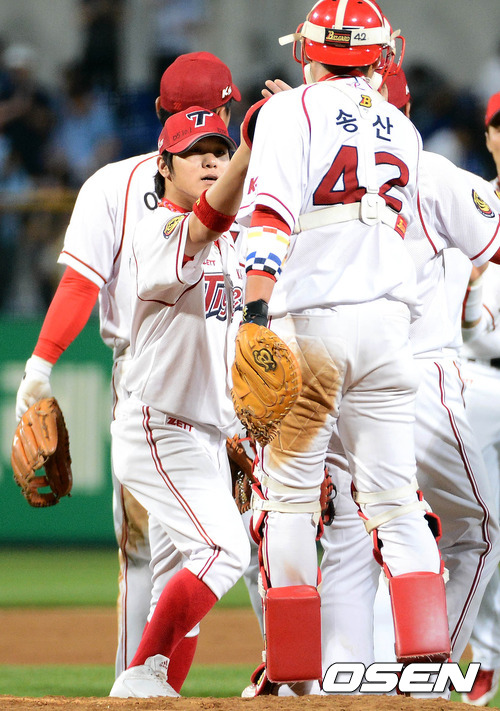 
	����ȣ ������ ���ʶ߸� �輱���� �о�ġ��
