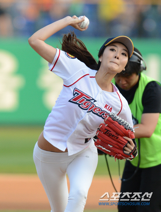 
	'�� �������� �޾ƶ�!' 
