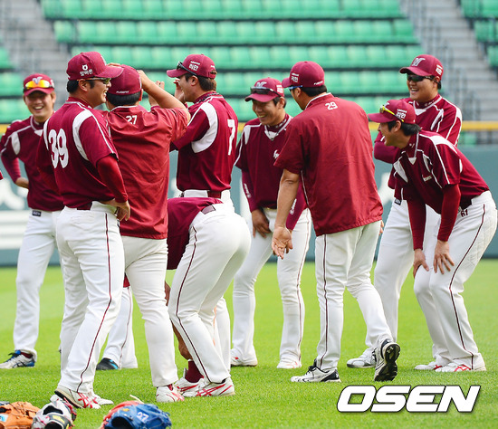 
	�ؼ�,  â�� ù 1������ ���ƿ��� ������ ����
