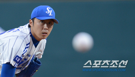 
	���ξ߱� �Ե��� �Ｚ�� ��Ⱑ 24�� �뱸 �ùξ߱��忡�� ��������. ���� �迵���� ������ ���� ������ �ִ�.  �뱸=���ؿ� ���� noodle@sportschosun.com/2012.05.24/


