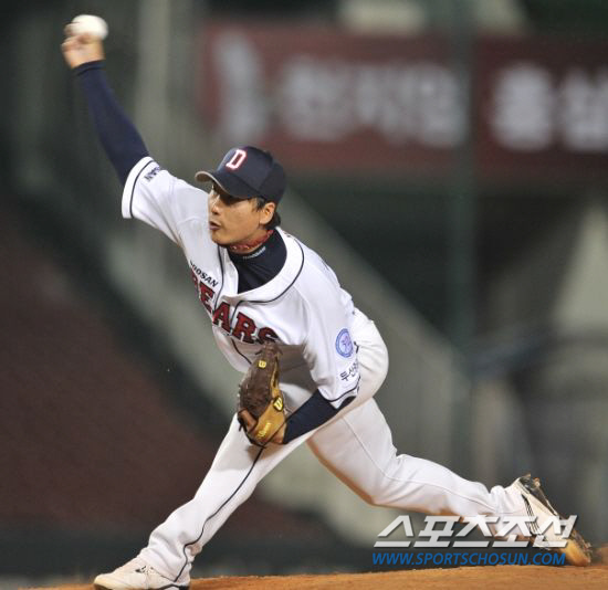 
	�λ� �������� 25�� 1���� �ö���. �������� ��а� ������ ��Ȳ���� �����ϰ� �ȴ�. ���ؿ� ���� noodle@sportschosun.com


