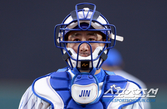 
	�Ｚ�� ���� 3���� 1����Ʈ���� �״�. Ÿ�� ���� �������� Ȱ���ϱ� ���ؼ���. ���ؿ� ���� noodle@sportschosun.com


