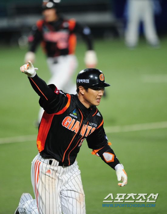 
	�Ե� �������� ����� �λ󿡼� ��� 1���� �����ߴ�. ���������� DB


