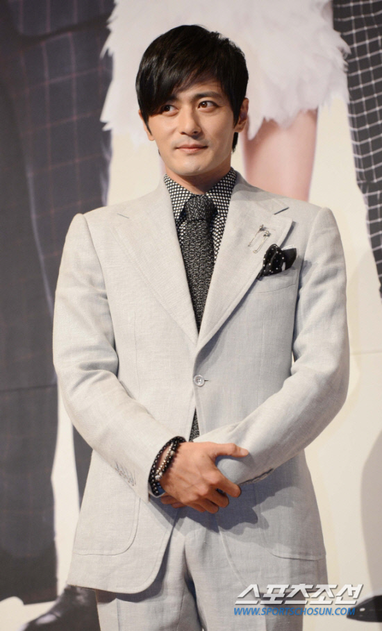 
	'�Ż��� ǰ��'�� �嵿��. ����������DB


