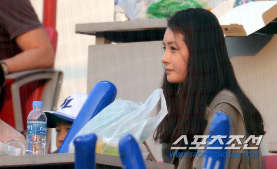 
	���ξ߱� �ؼ��� �Ｚ�� ��Ⱑ 20�� �񵿾߱��忡�� ��������. �̽¿��� �Ƴ� �̼������� �߱����� ã�� ��⸦ �����ϰ� �ִ�. ��=���ؿ� ���� noodle@sportschosun.com
