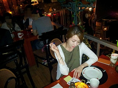 
	������, ��ο� �Ĵ缭 Ȧ�� ������ �̸� '��� �Ǻ�'
