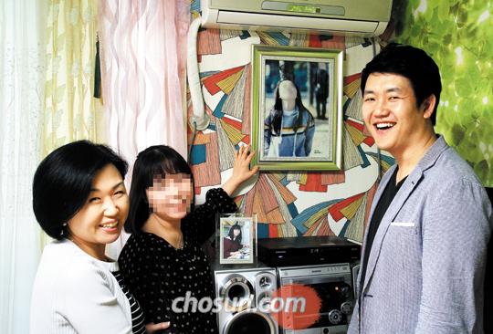 
	27�� ���� ���� �߱� �Ŵ絿 Ż���� �ڹ̼�(���������)�� ���� �ھ��� ������ �߱�û ��ȸ������ �̼���(����)��, ������(������)���� �ڸ��� �����ߴ�. �ھ��� �� �����(����)�� ������ ������ �׵��� ������ �� �� ������� ���縦 ǥ�ߴ�. /������ ���� pro@chosun.com
