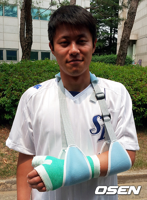 
	�쵿��, "���μ� ������ ��ȭ�ް� ��¦ �����"
