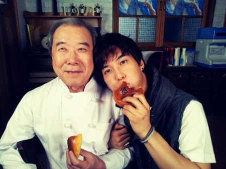 
	'�ձ���' �����-���, ģ�������� ���� ������ '������'
