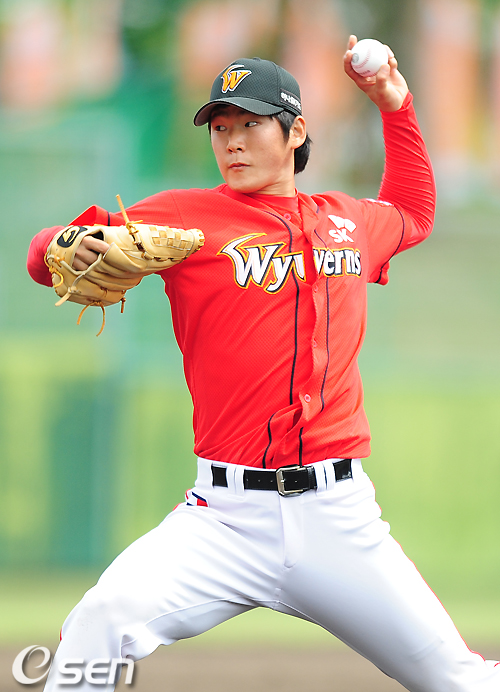 
	'�ӽ� ������' �����, "�̴׸� �ٸ��ٰ� ������ ��"
