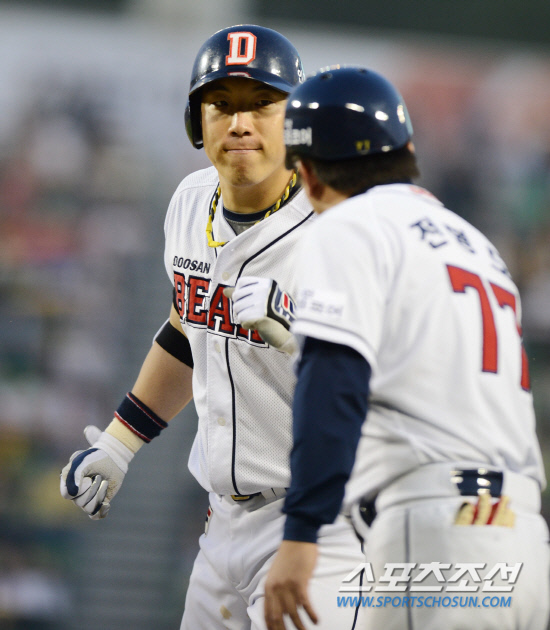 
	�λ� �������� 31�� ��� KIA������ 3ȸ ����Ÿ�� ���� �� 1�翡�� ������ ��ġ�� �������̺긦 �ϰ� �ִ�. ���=������ ���� rainmaker@sportschosun.com


