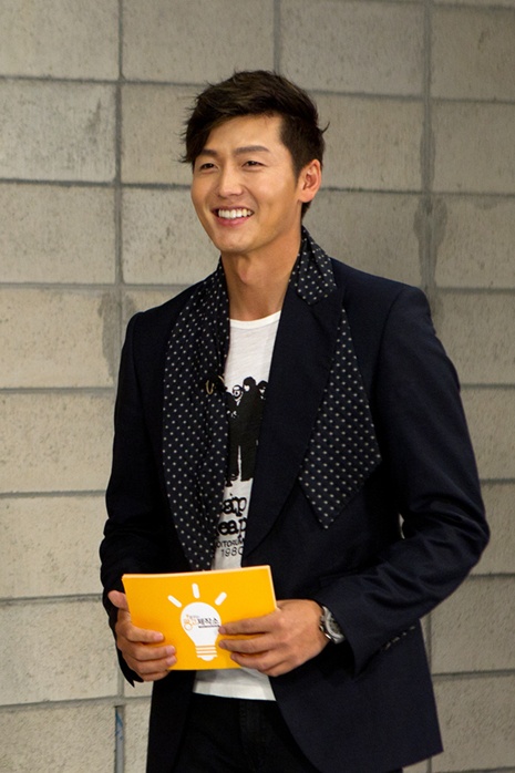 
	������, '�޲ٴ� �������ۼ�' �ܵ� MC ��Ź..���� ù����
