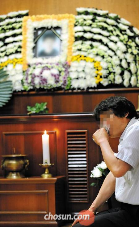 [학교폭력, 이젠 그만] "아들이 찢어버린 유서, 무심코 넘긴 게 恨"