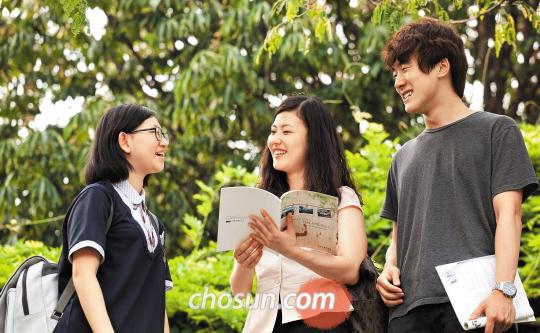 [선배와 함께하는 대입 멘토링] 서울 성암국제무역고 1 이우진양 “학생부 반영 전형 많아… 내신 관리 철저히” 