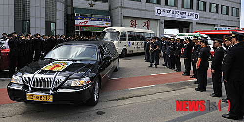 만든곳: 한국 네티즌본부 카페