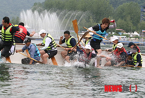 만든곳: 한국 네티즌본부 카페