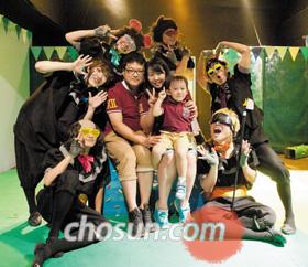 웃고 떠들며 공연 즐길 '꼬마 관객' 환영합니다