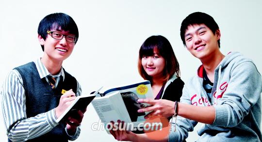 [선배와 함께하는 대입 멘토링] 서울 문일고 2 이재연군, 영어특기자 전형으로 서강대 심리학과 가고 싶은데… 