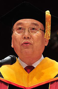 고려대 김병철 총장, 중간평가 사실상 거부