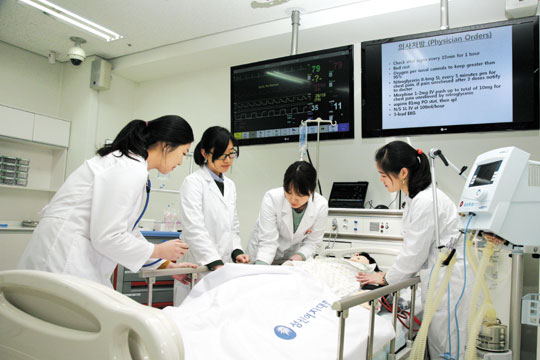 AUA(美 안티구아대 의과대학) 편입 과정, 美 의사면허 취득에 도움