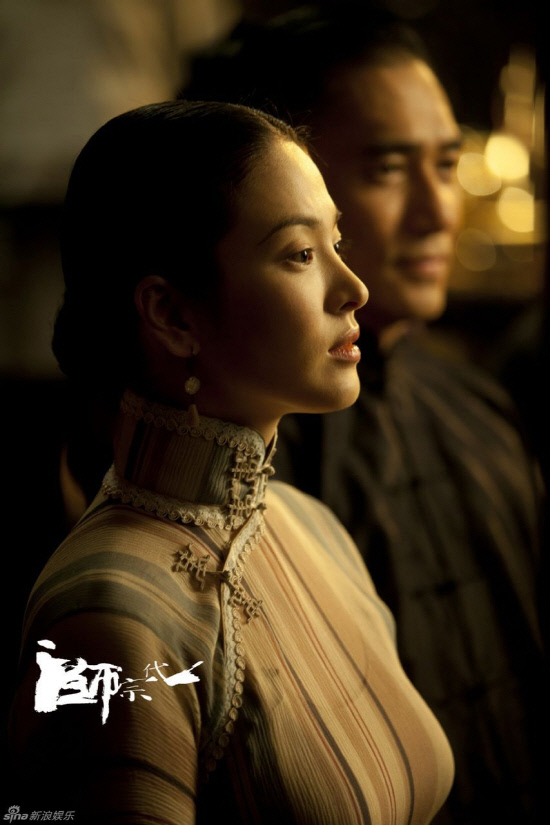 电影《一代宗师》的制作公司方面24日公开了演员宋慧乔身穿旗袍的