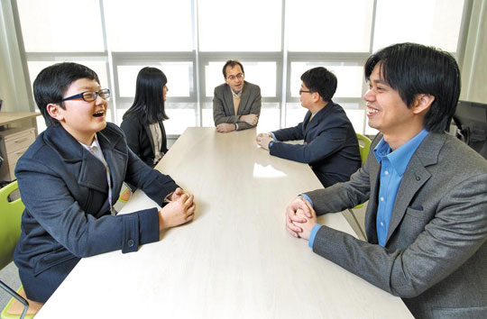"관심 분야 지식 쌓고 외국어 공부 충실히"