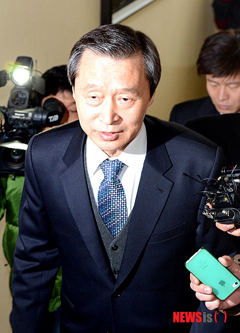 충남교육감, 문제 유출 사후 보고 '인정'…직접 지시 '부인'