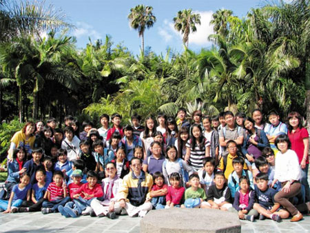 [Why] '나라사랑 국어사랑' 가르치는 한인학교… 졸업생 모두 韓·英 명문대에