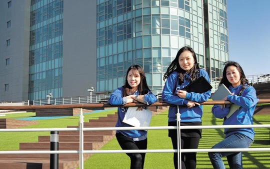 세계로 열린 캠퍼스에서 우리만의 전통 세울래요