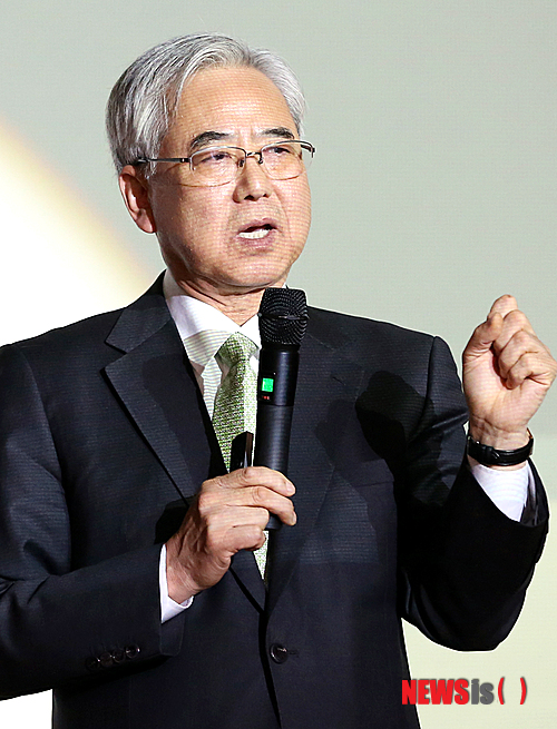 문용린 교육감 "학원 관계자에도 인권 교육하라"