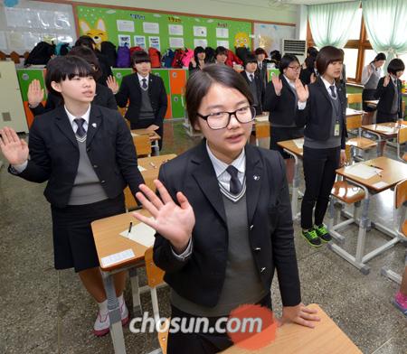 시험감독 없는 이 학교, 6년간 커닝은 단 한 건뿐
