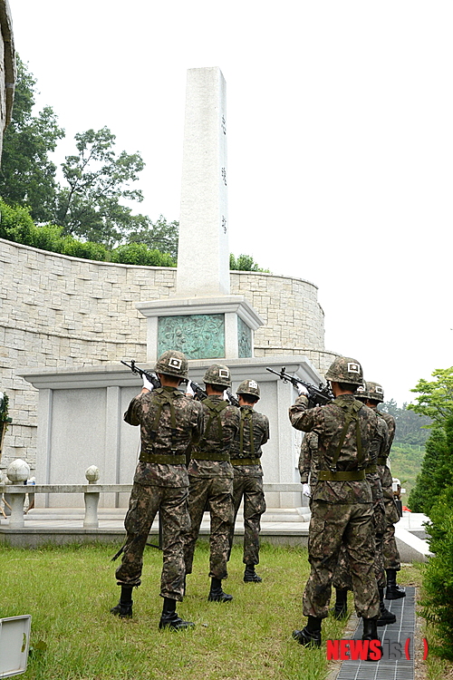 만든곳: 한국 네티즌본부 카페