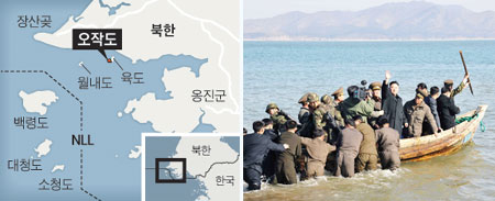 
	김정은 북한 노동당 제1비서가 지난 3월 11일 서해 월내도 방어대를 시찰한 뒤 목선을 타고 떠나는 모습.

