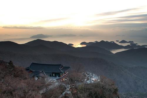 
	남해 금산 보리암
