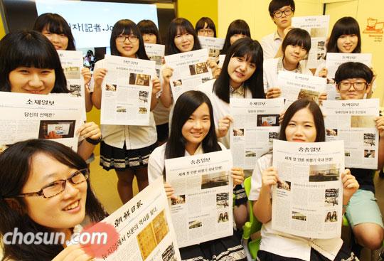 [NIE(신문활용교육)] [생생뉴스 NIE] 신문이 이렇게 역동적이라니… 기자 꿈, 한발 더