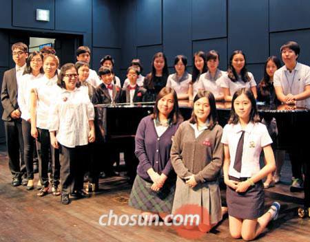 동아리서 재능 펼치고 사회에 도움 주고 ‘1석 2조’