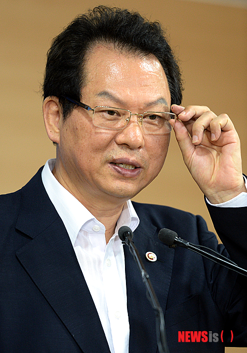 서남수 교육 "대학구조조정은 매우 긴박한 과제"