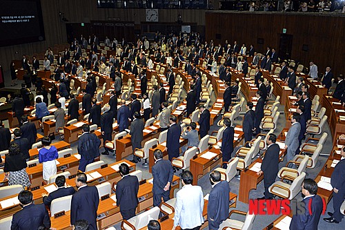 만든곳: 한국 네티즌본부 카페