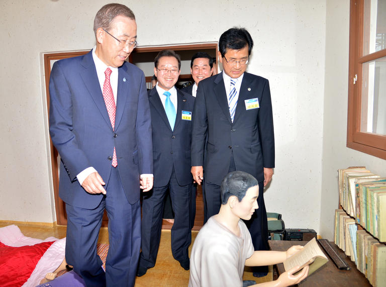 만든곳: 한국 네티즌본부 카페