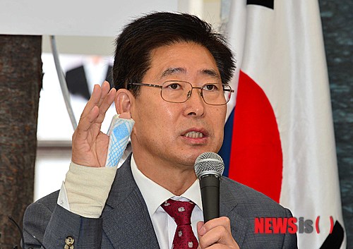 만든곳: 한국 네티즌본부 카페