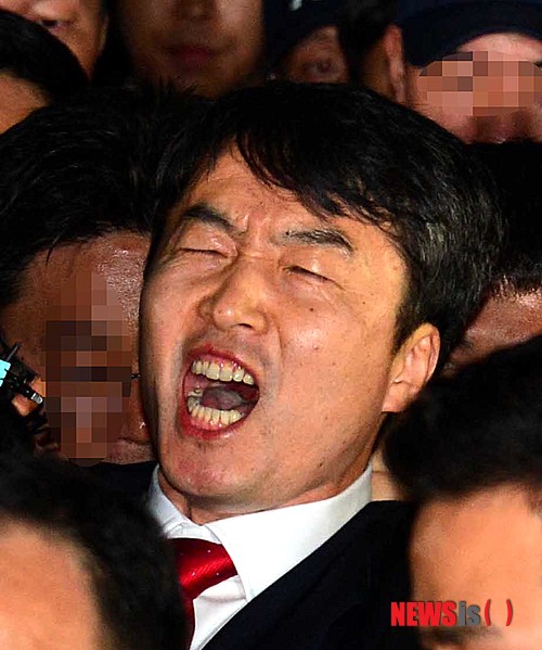 국민 69% "이석기 의원직 박탈해야"