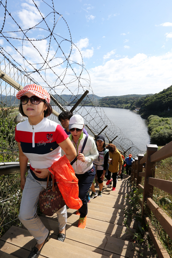 만든곳: 한국 네티즌본부 카페