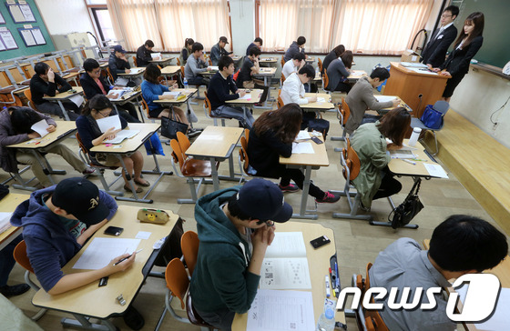 삼성 입사 SSAT시험 9만명 응시...수능시험 방불케 해