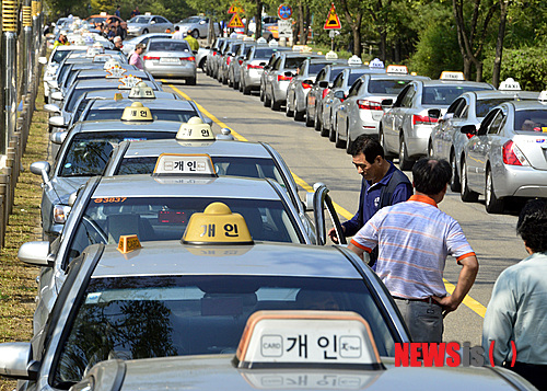 만든곳: 한국 네티즌본부 카페