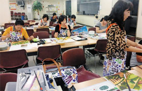 그림 그리며 행복 찾으세요 홍선생미술, 성인 대상 프로그램