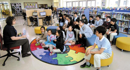 토론수업·다양한 방과후 활동·엄격한 규율 '장점'