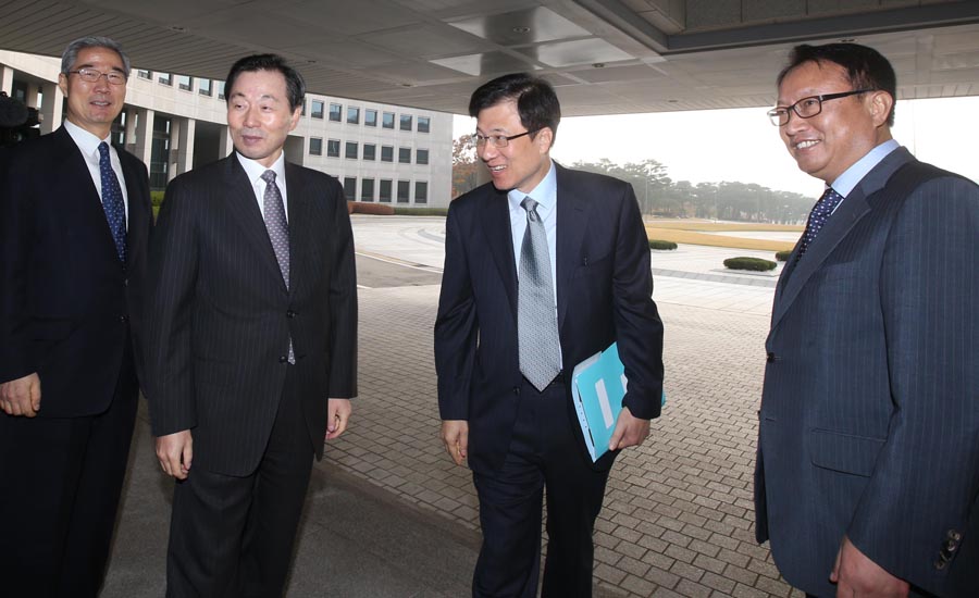 만든곳: 한국 네티즌본부 카페