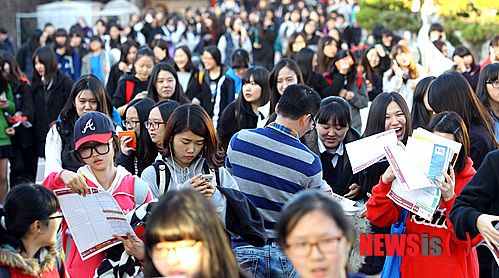 [수능]수험생들 "국어 B형 시간 크게 부족"…까다로운 영어 B형에 '멘붕'