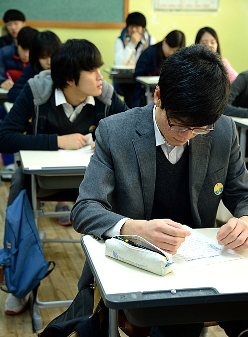 수능 이색 문제, "교과서만 봐야 된다는 편견을 버려!"