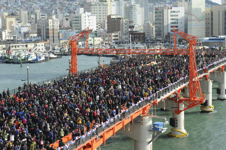 만든곳: 한국 네티즌본부 카페